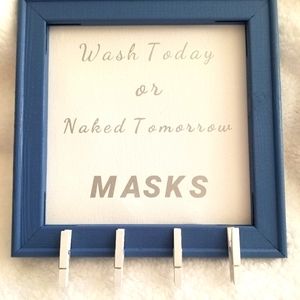 Canvas with laundry clips